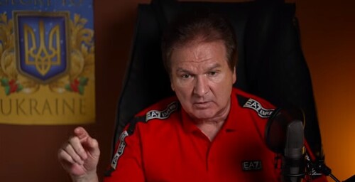 "ПУТИН И ТРАМП СДАЮТ НАЗАД — В США НАЗВАЛИ УКРАИНУ ЛИДЕРОМ СВОБОДНОГО МИРА" - Юрий Швец (ВИДЕО)