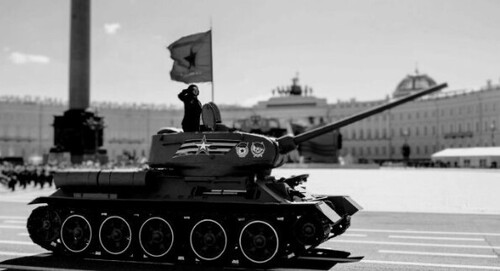 У росії скасувують паради до 9 травня через загрозу безпілотників