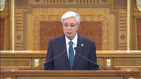 Сито Сократа: Геополитический дрейф Астаны на фоне демонтажа суперпрезидентской системы
