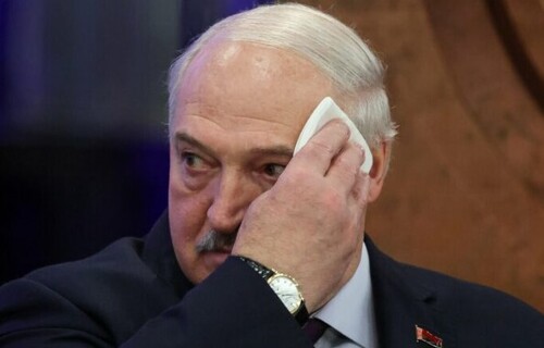 Лукашенко пообіцяв білоруським військовим не відправляти іх на “бійню” в Україну