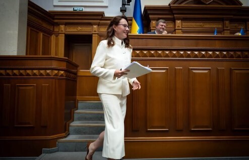 "ЗВІТ ІМПОТЕНТІВ: уряд «Офісної диктатури» продає народу чужі заслуги та статистичні ілюзії" - Владислав Смірнов