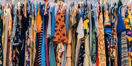 Одяг і взуття більше не можна буде викидати у звичайне сміття: нові правила ЄС