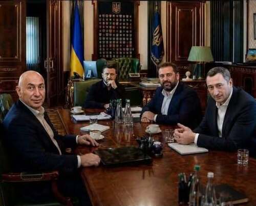 "Вони не приховують, що готуються здати Україну" - Ярослав Трінчук