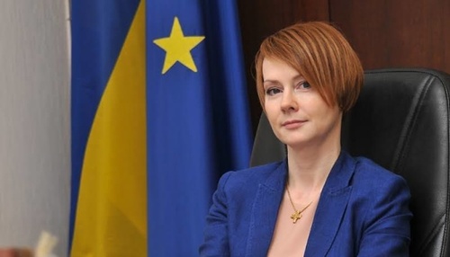 "Те, як у нас управляють державою, все більше нагадує мені старий анекдот..." - Лана Зеркаль