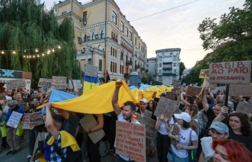 "Хороший ти мужик - та не орел..." - Дмитро "Калинчук" Вовнянко 
