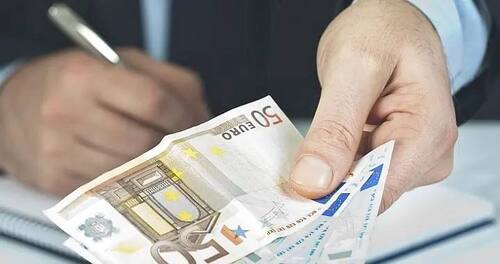 Скільки заробляють в Австрії залежно від віку: опублікували нові цифри