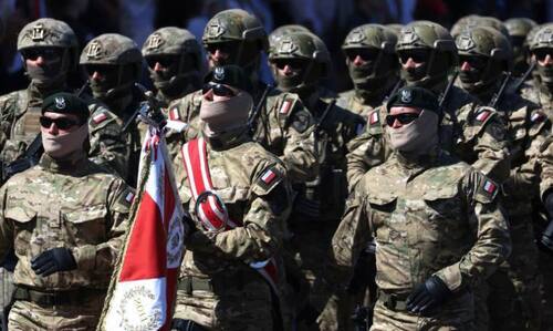 У разі нападу Росії до Польщі можуть евакуювати близько 1 млн жителів країн Балтії